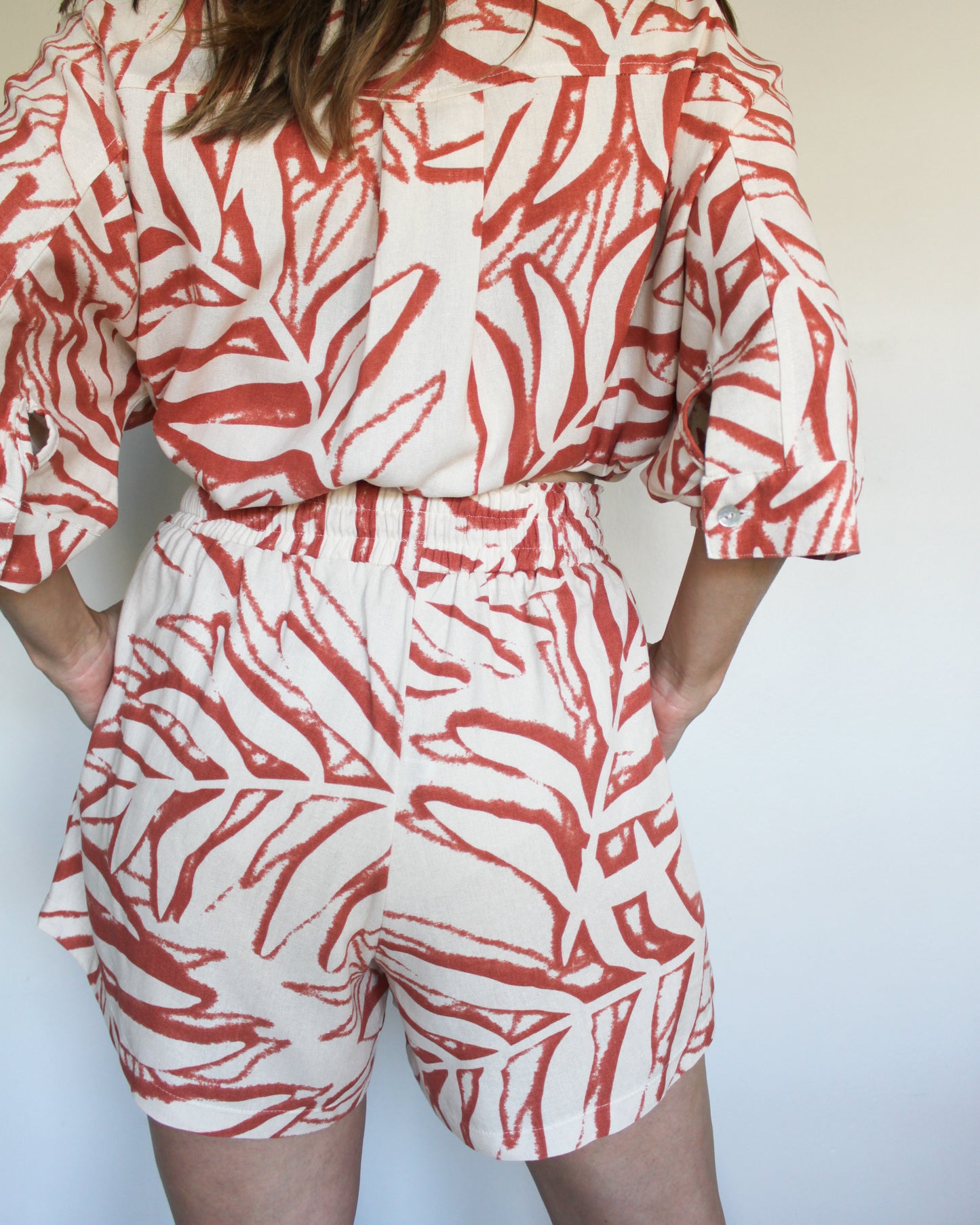 Ropa linen-blend shorts (rusty leaves)