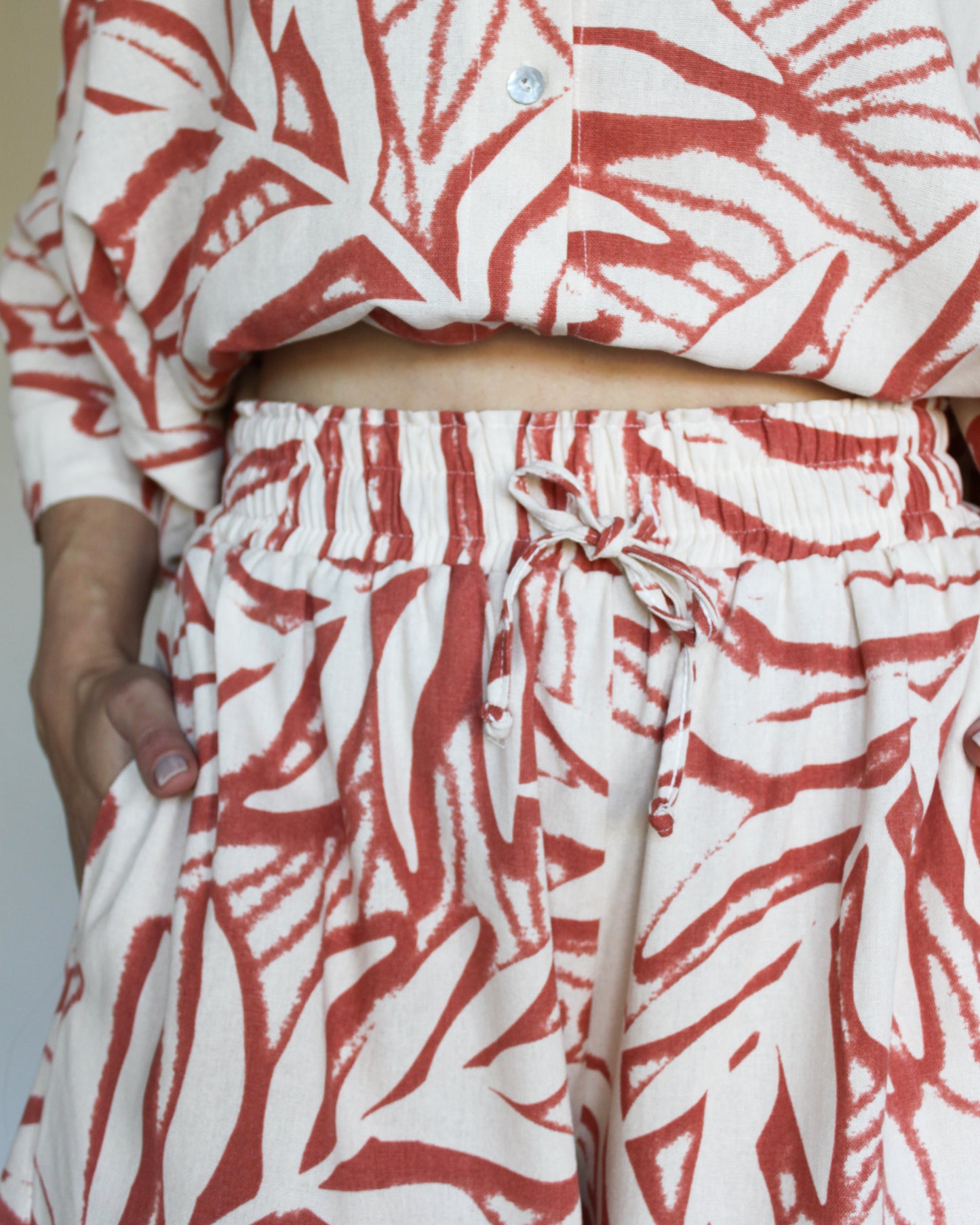 Ropa linen-blend shorts (rusty leaves)