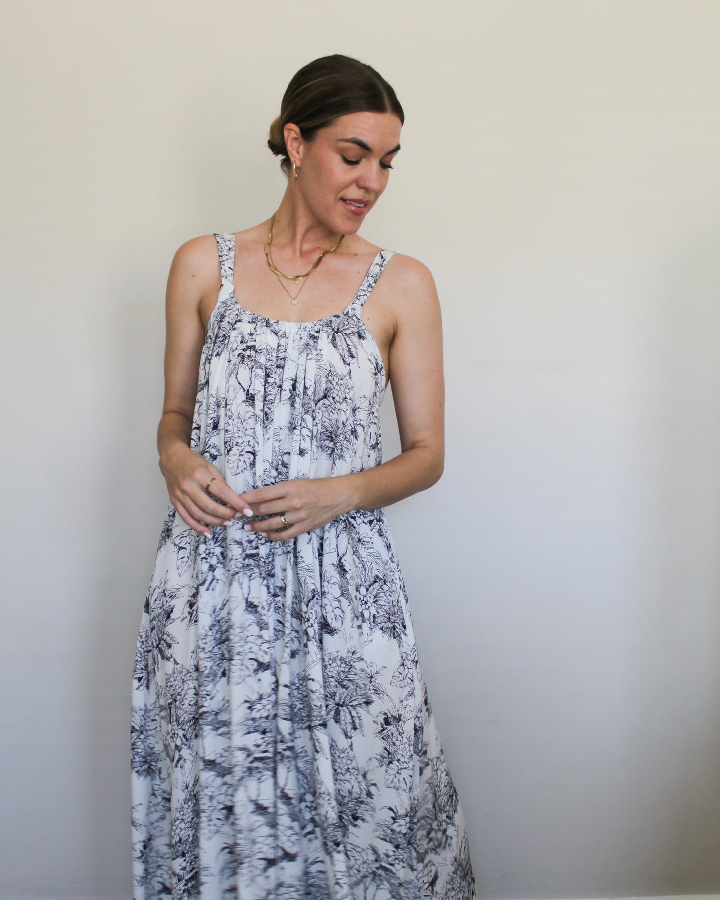 Anashe open-back maxi dress (botanical)