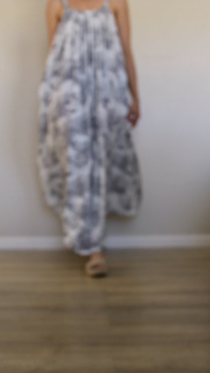 Anashe open-back maxi dress (botanical)