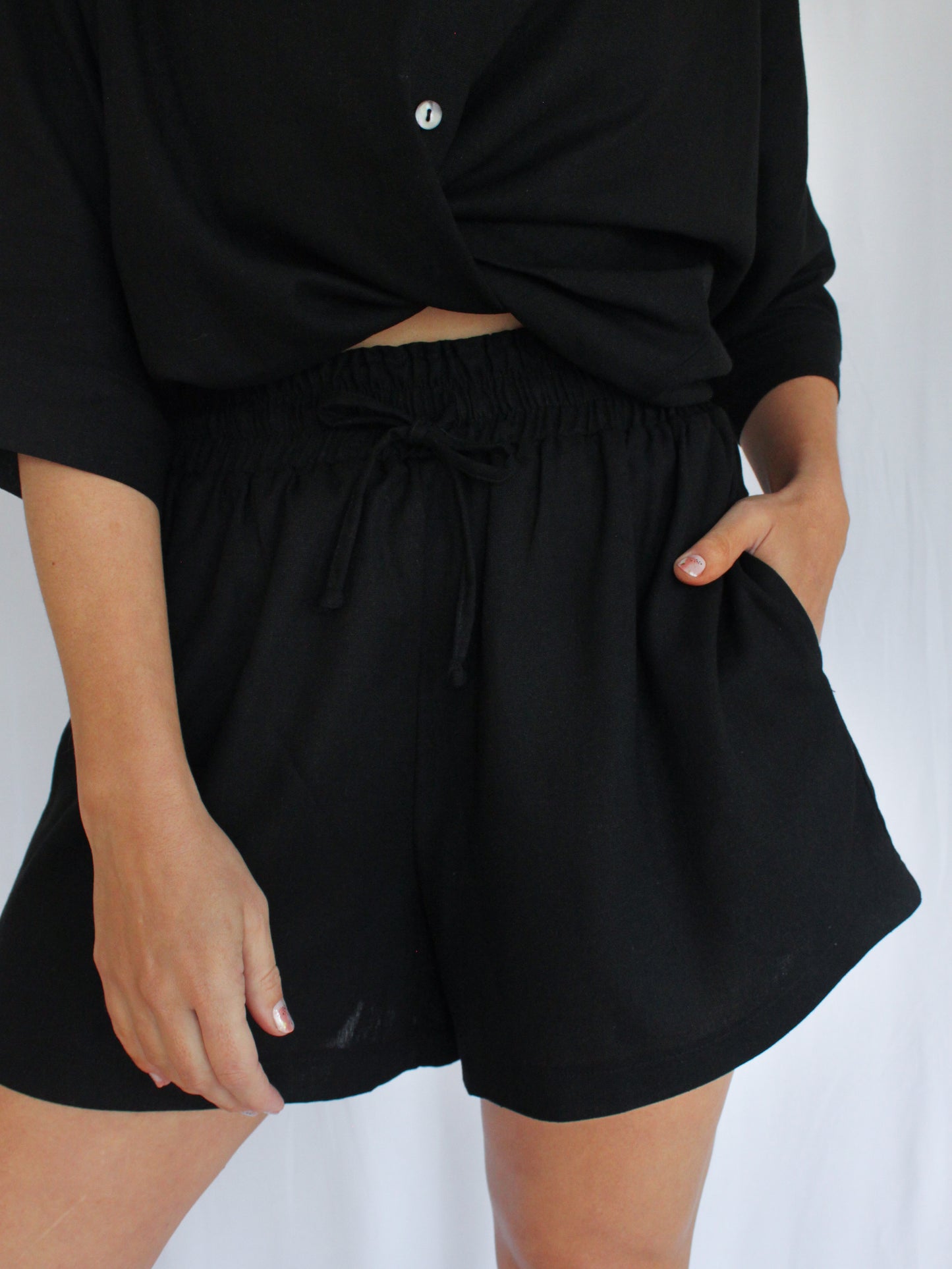 Ropa linen-blend shorts (black)